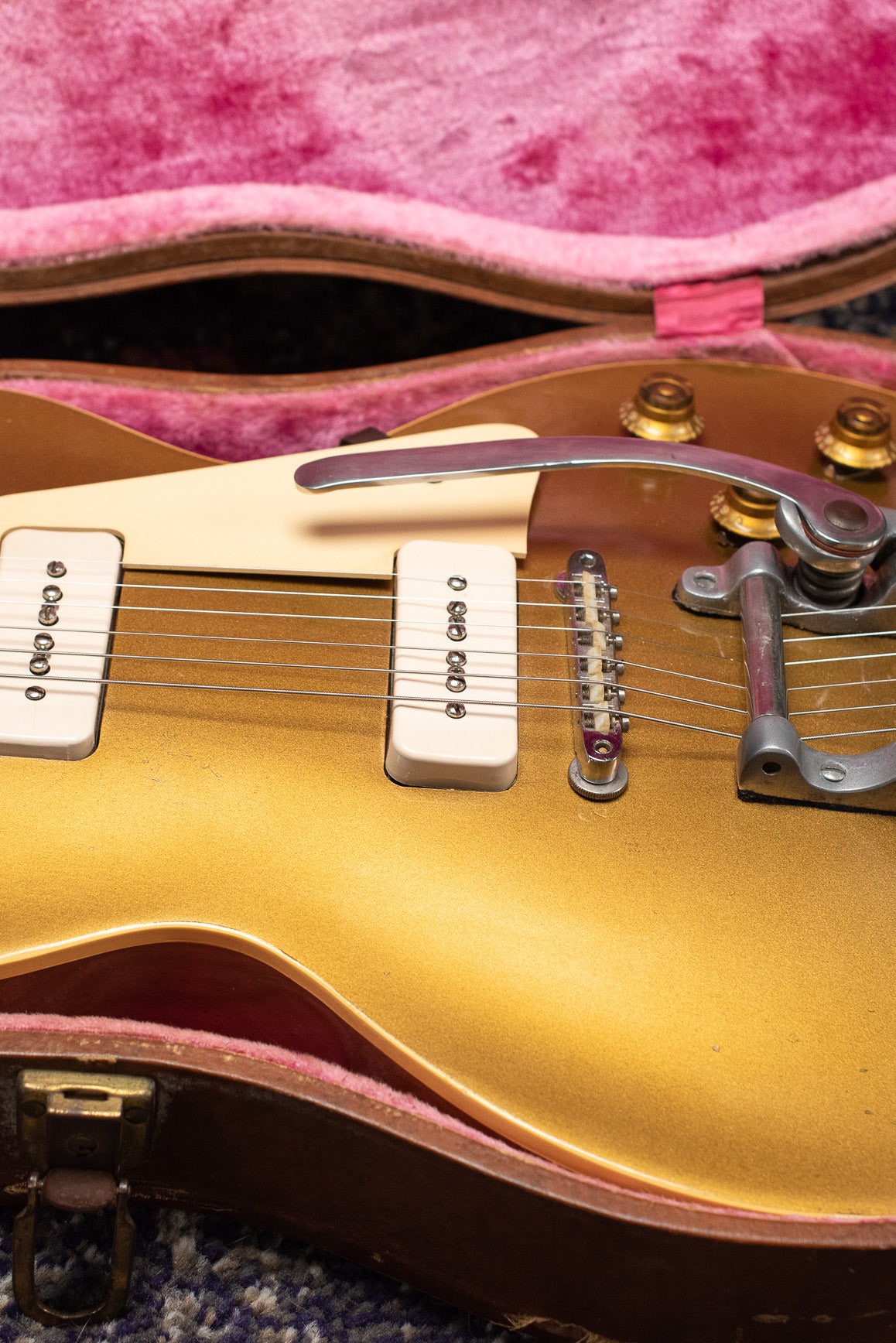 Vintage 1955 Gibson Les Paul Model Goldtop factory refinish update 1969 in original Lifton case