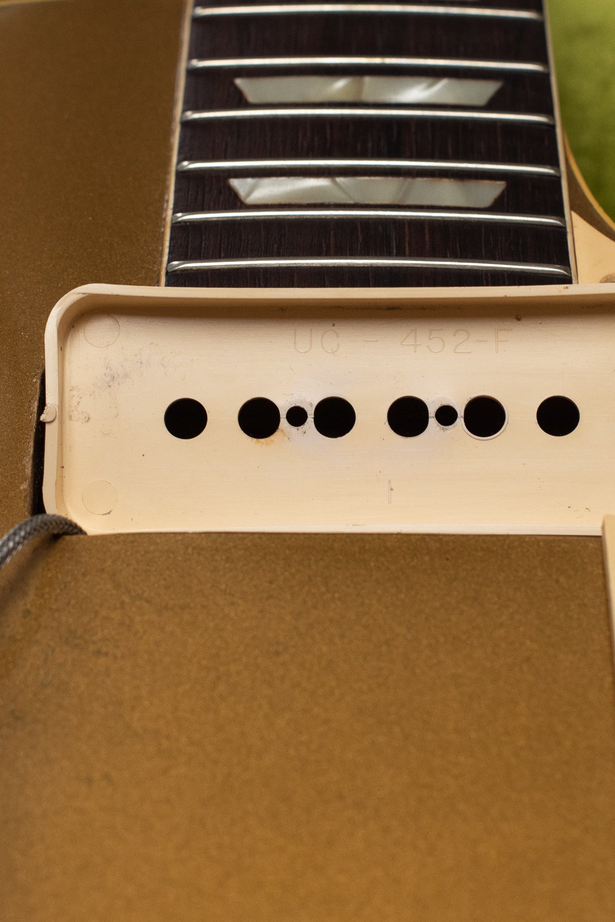 1950s Gibson P-90 pickup covers, creme