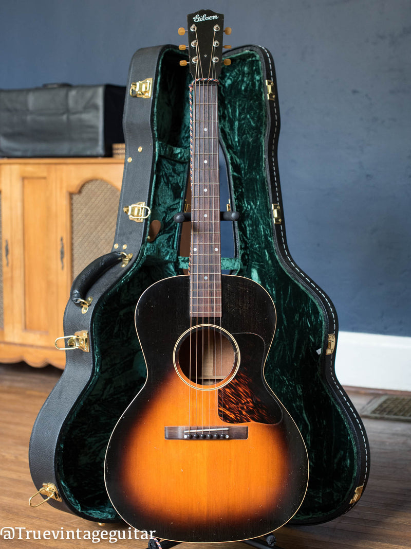 Vintage 1939 Gibson L-00 acoustic guitar