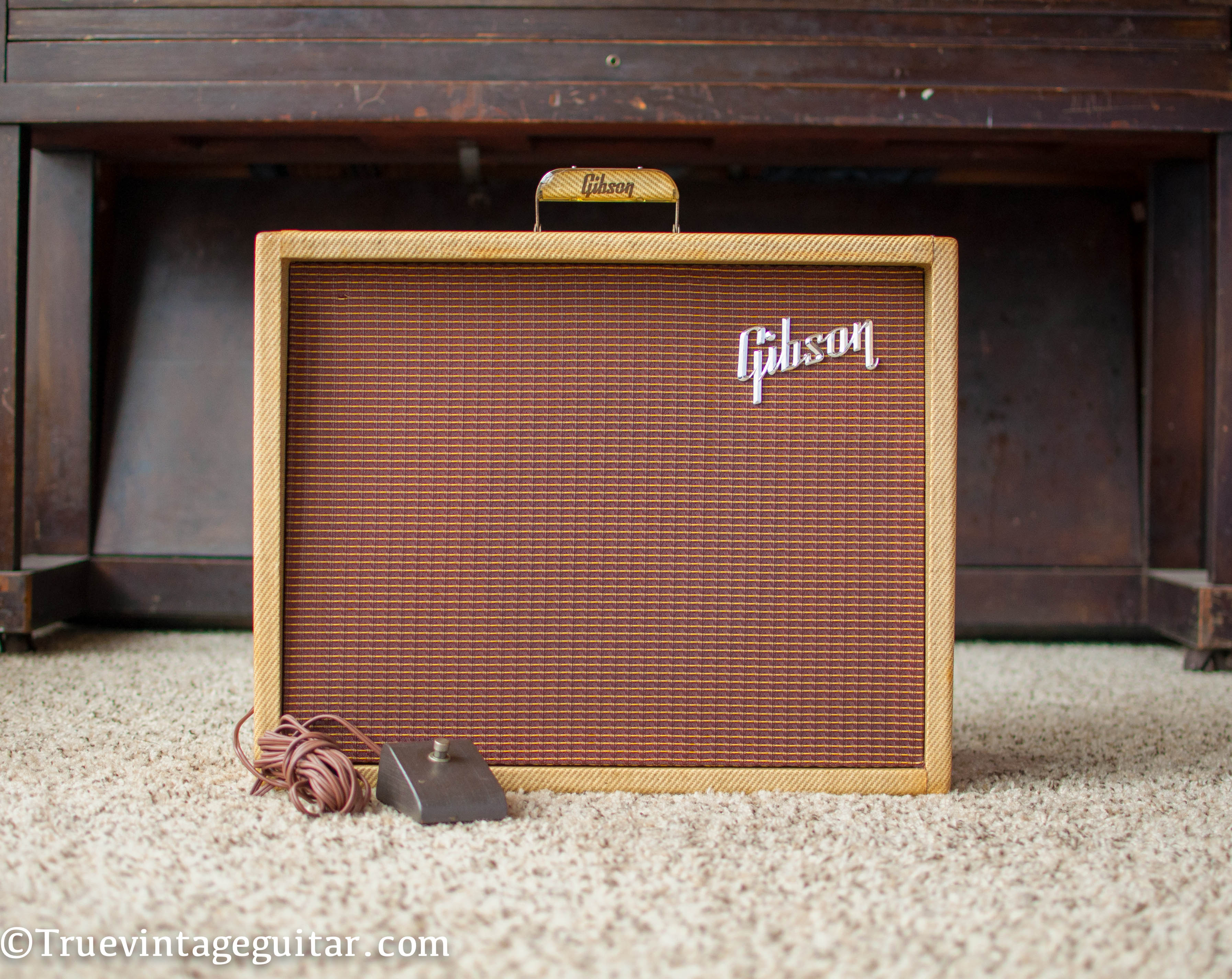 Vintage 1960 Gibson GA-18 Explorer amp