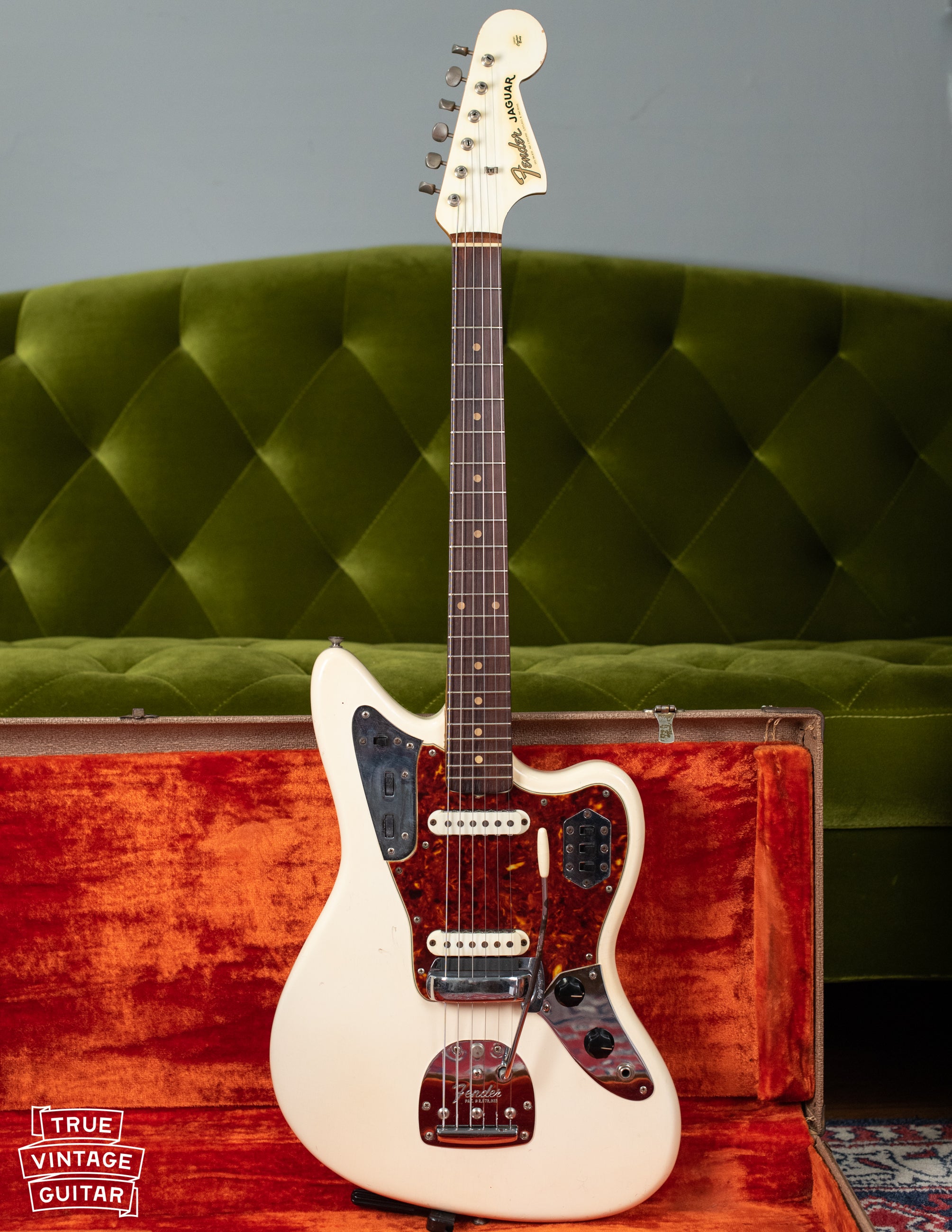 Vintage Fender Jaguar Guitar Buyer