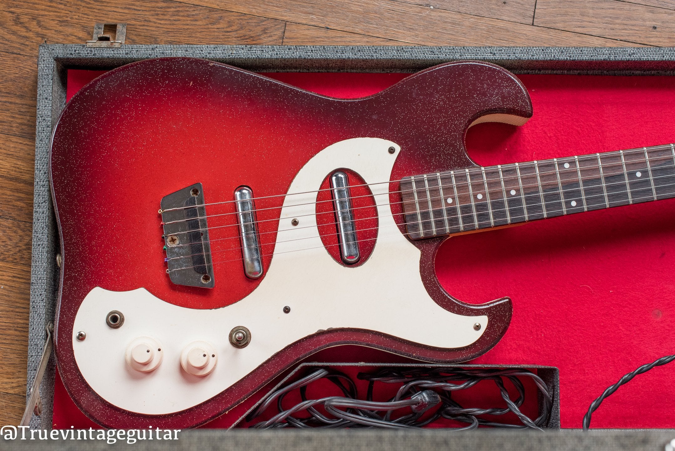 1965 Silvertone 1457