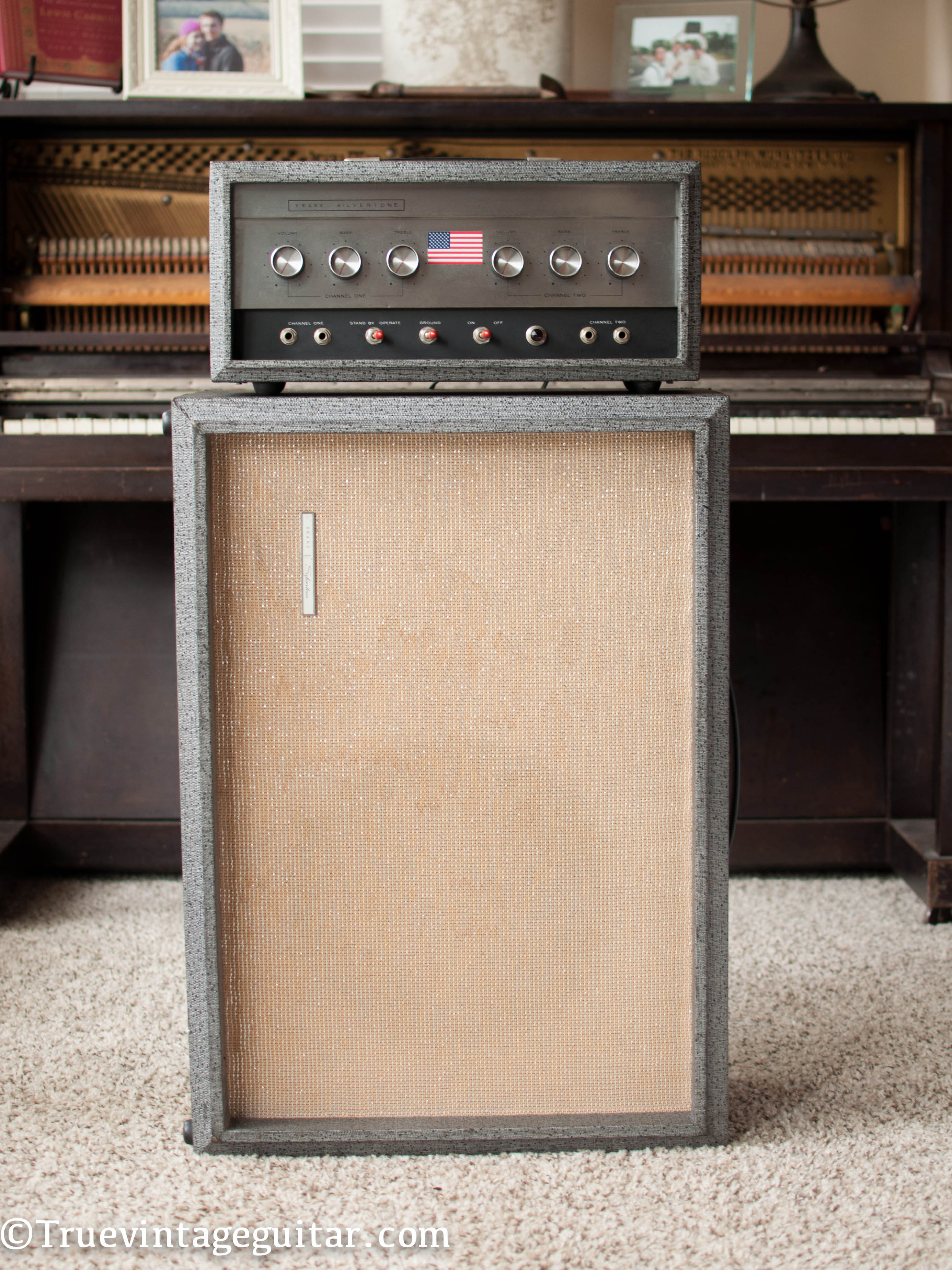 Vintage 1965 Silvertone 1483 guitar amplifier