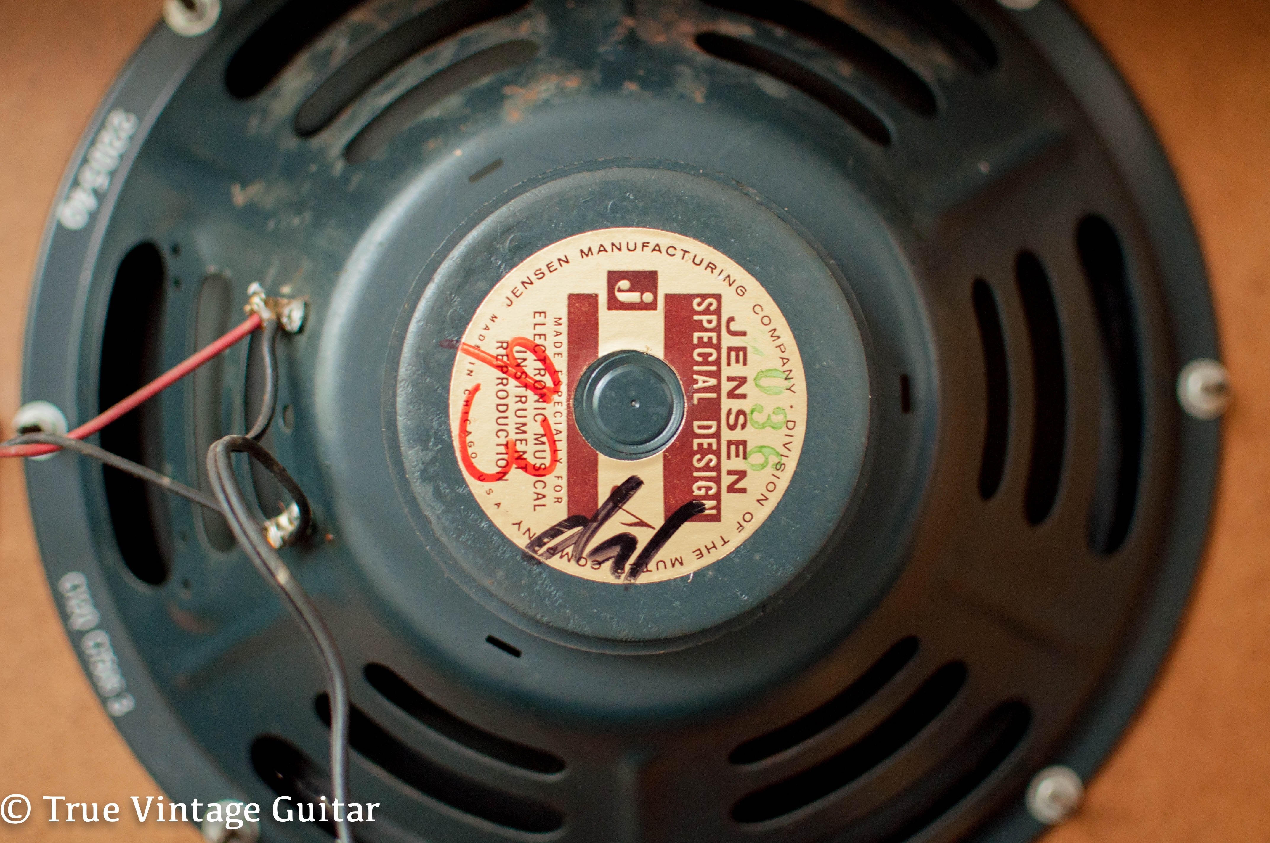 True Vintage Guitar at the Charlotte International Guitar Show 2014