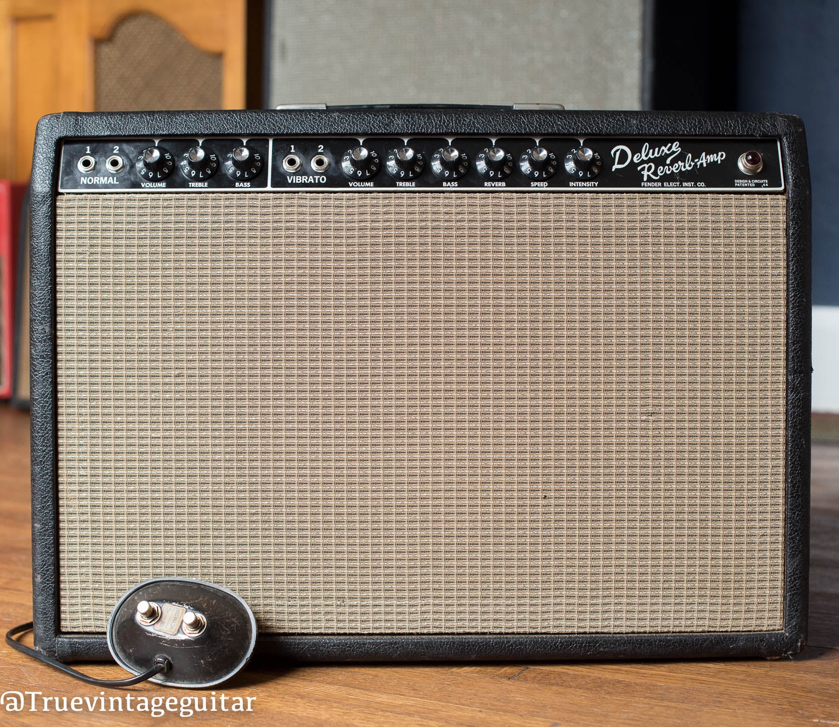 1965 Fender Deluxe Reverb vintage guitar Amp