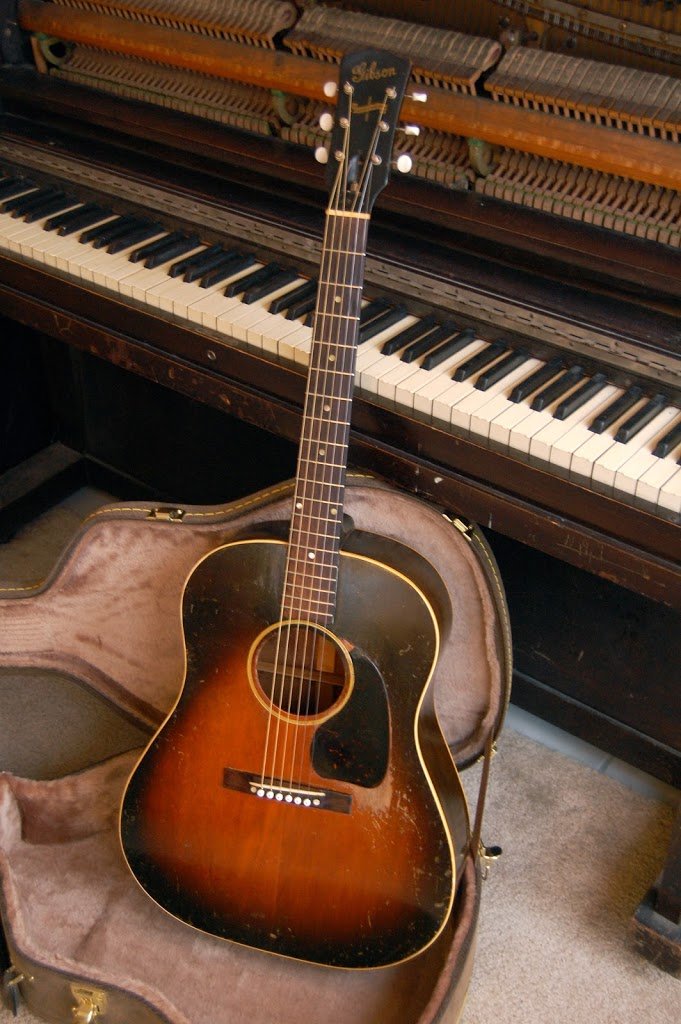 1944 Gibson J-45 "Only a Gibson is good enough"