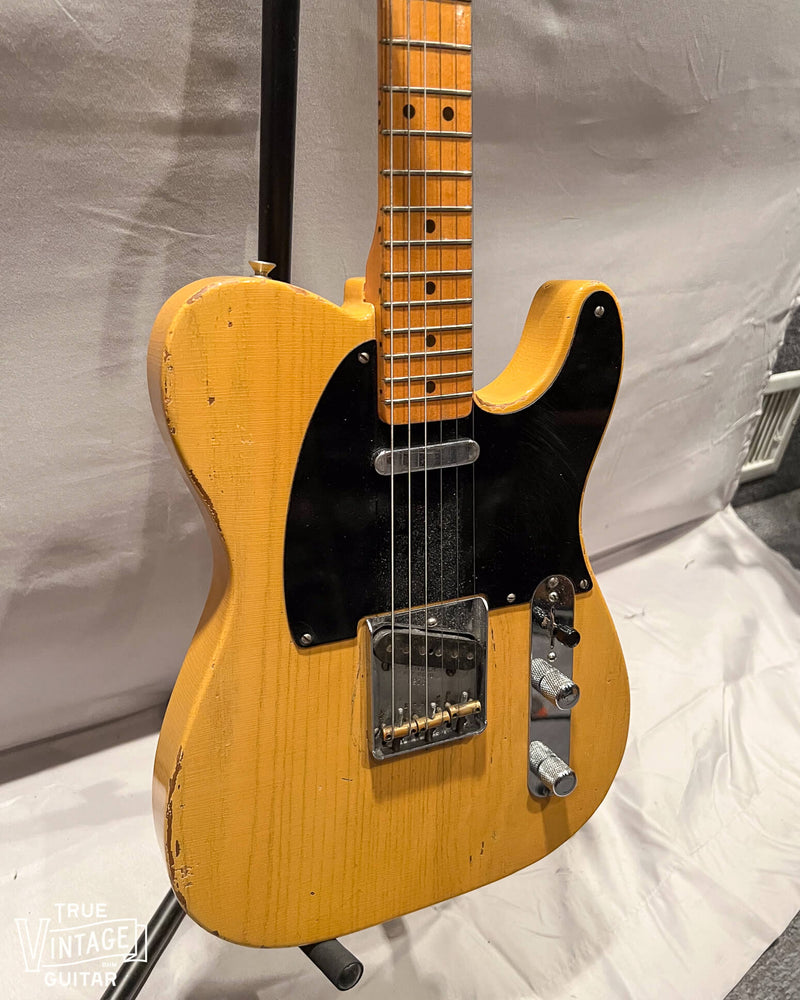 Fender Broadcaster guitar made in 1950, black pickguard, blond finish
