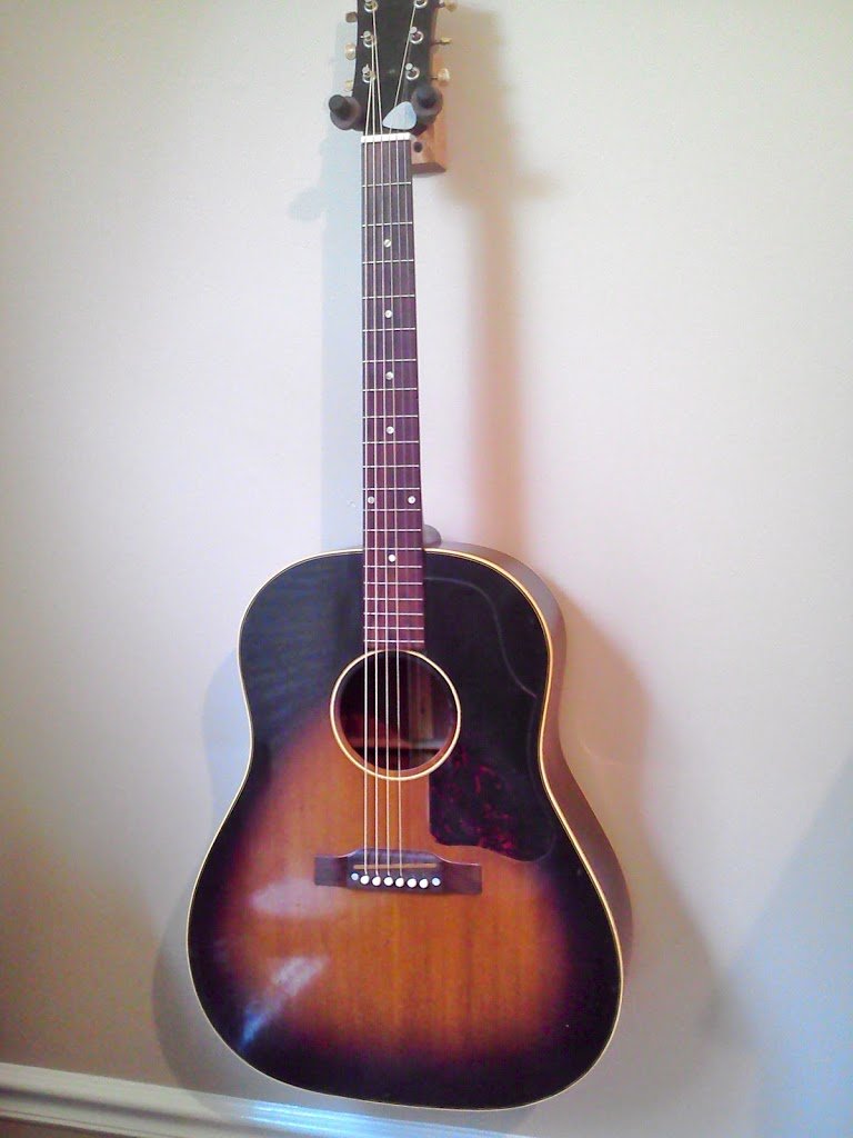 Just a good, southern late 50s Gibson J-45.. and a quick video of my 1964 Gibson B-25