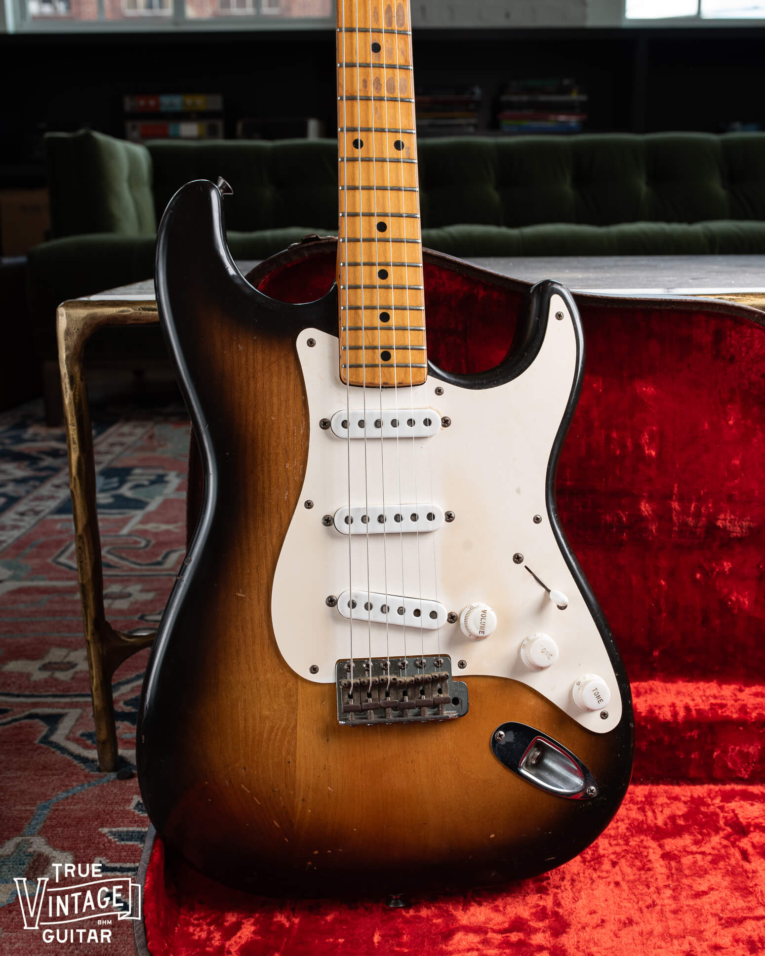 Image of a 1950s Fender Stratocaster. Use this guide to help you find the year that your Stratocaster was made.