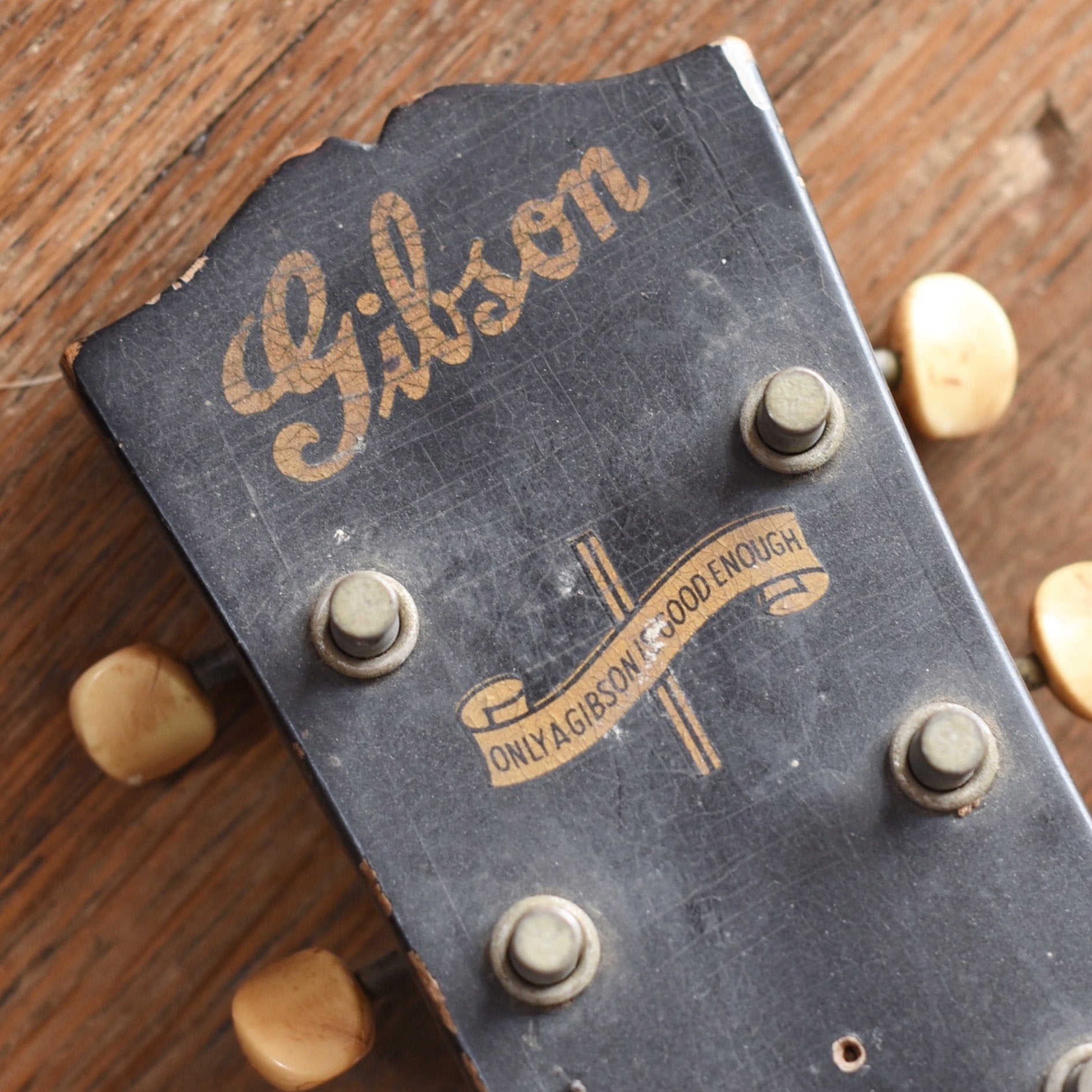 c. 1945 Gibson J-45 Banner