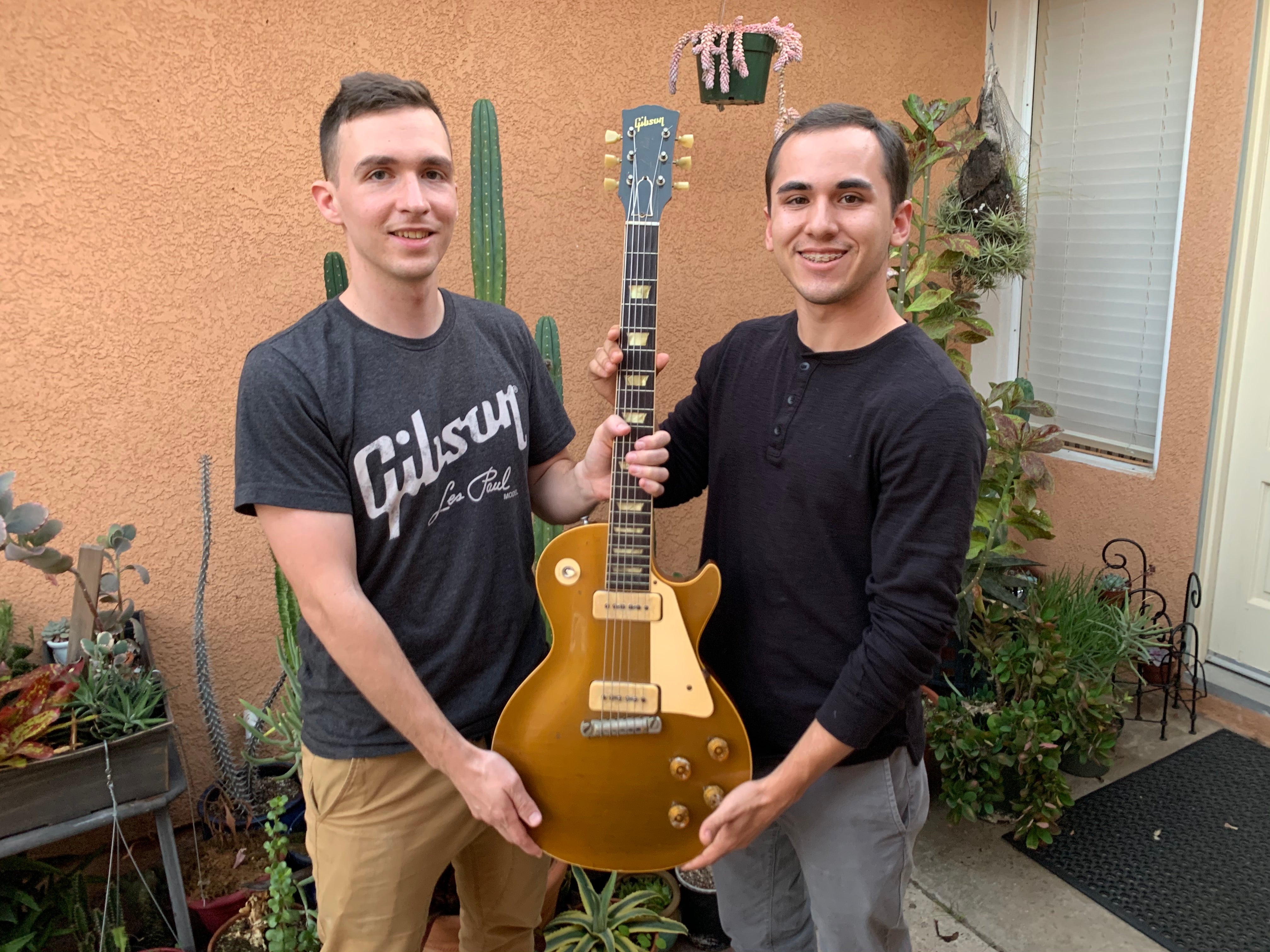 Where to sell vintage Gibson Les Paul guitars