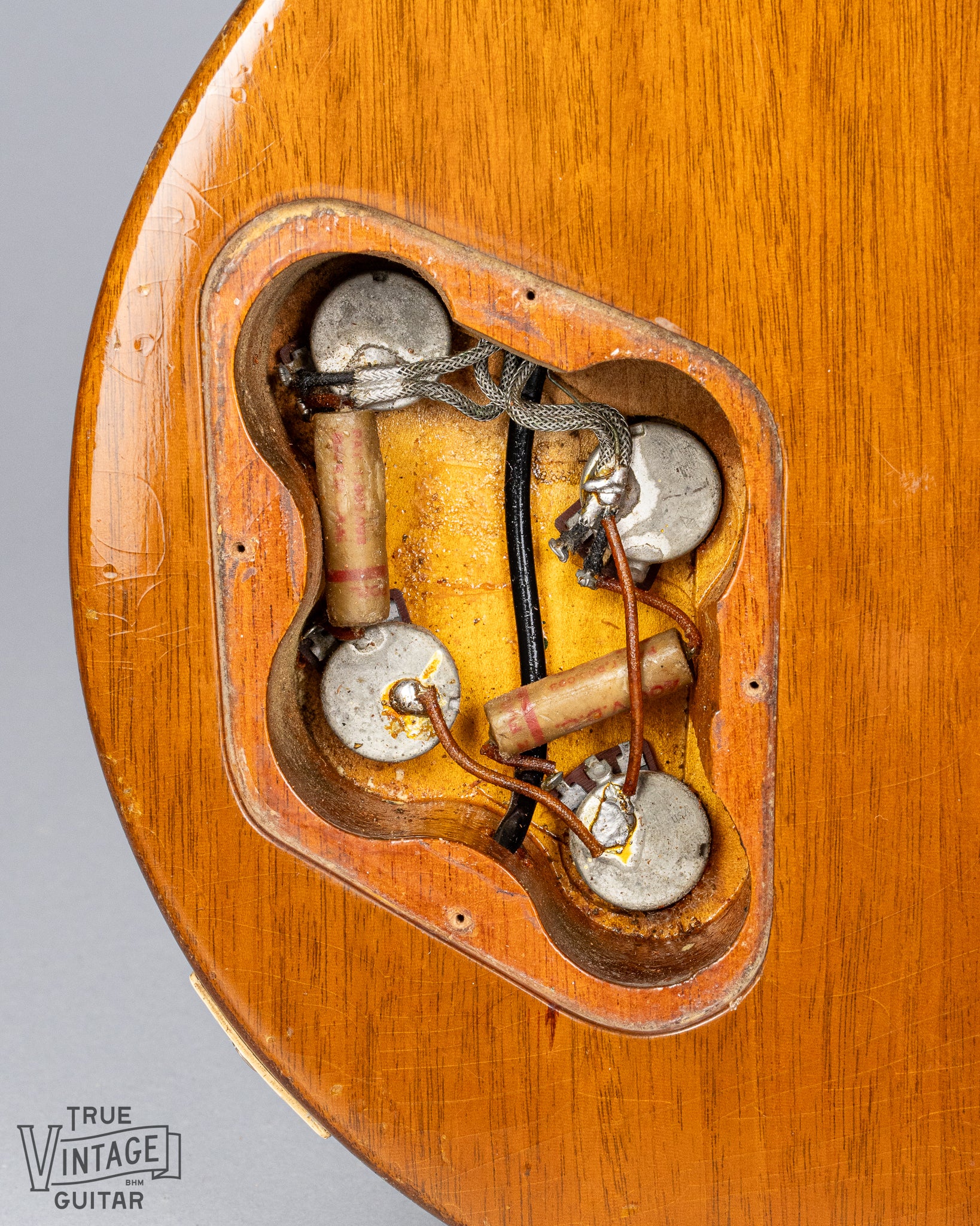 1954 Gibson Les Paul Goldtop guitar control cavity pots wiring electronics 