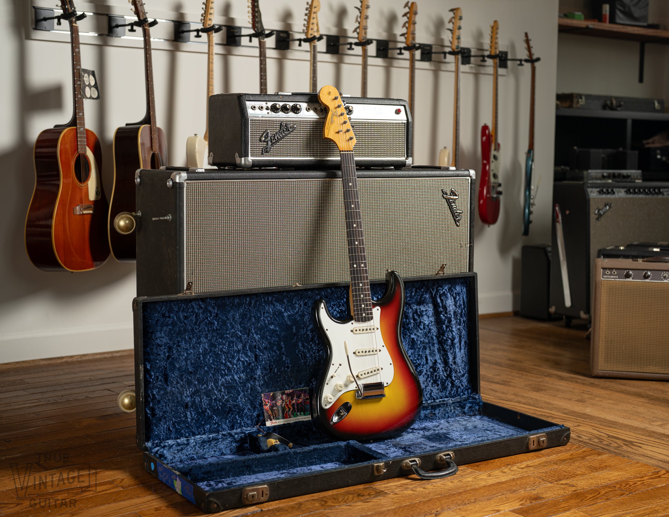 趣味 Vintage 1970 Fender Full Lineup Catalog A couple vintage brochure scans (1964/1970) : r/fender