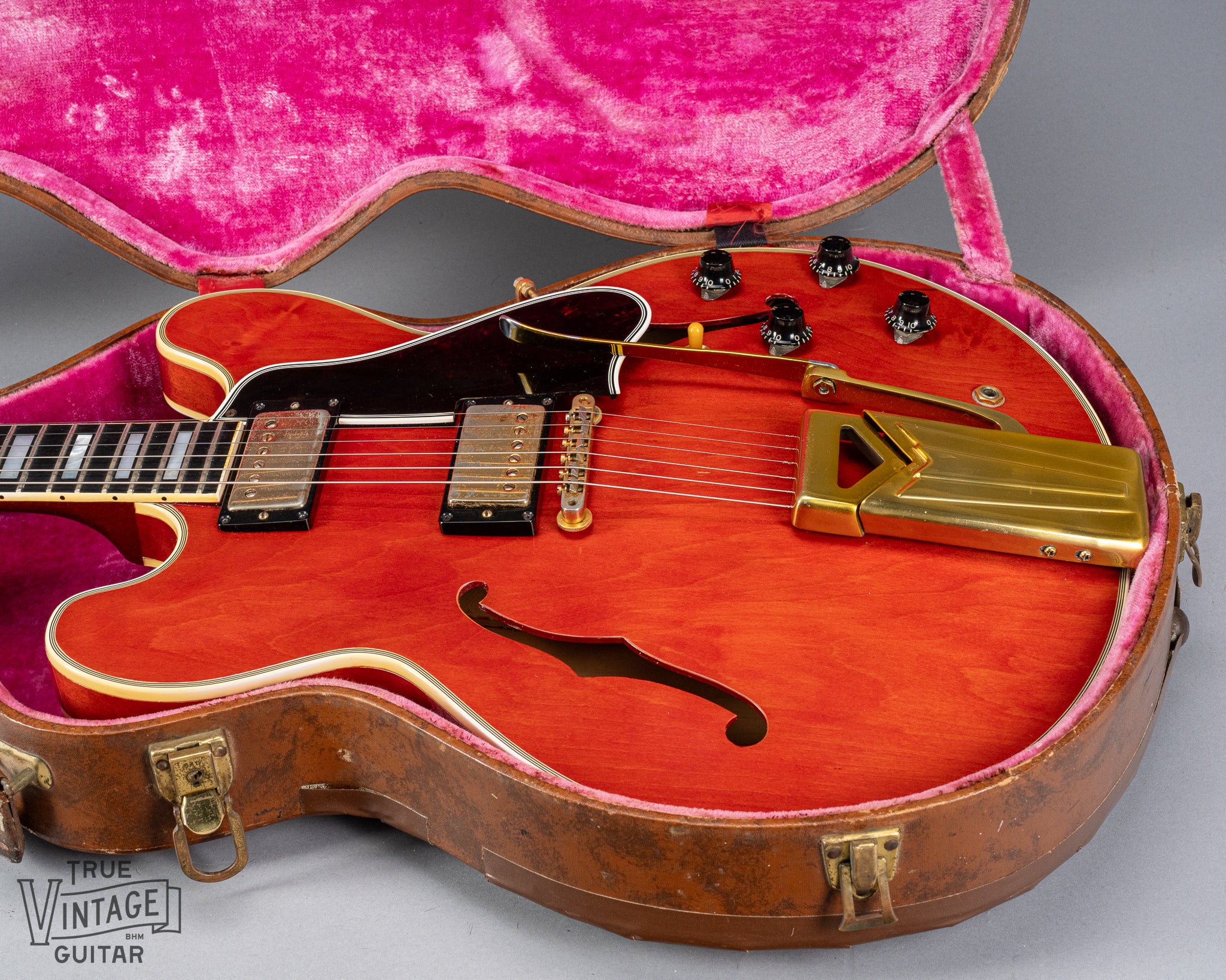 1959 Gibson ES-355 T Mono Cherry Watermelon red guitar body gold hardware sideways vibrola in original case 