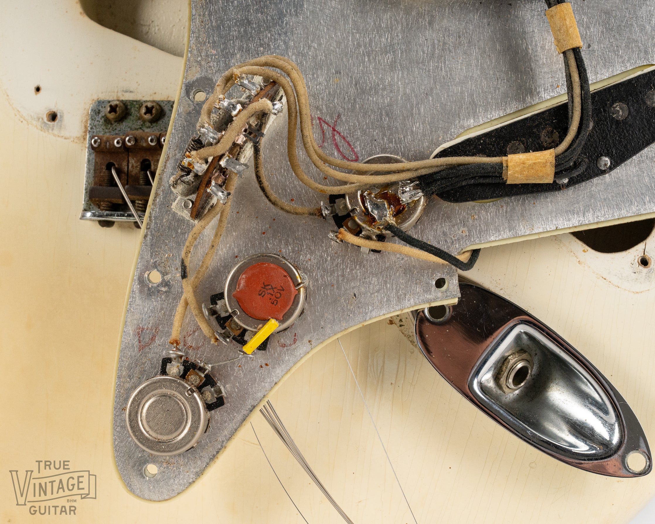 Three potentiometers with untouched solder