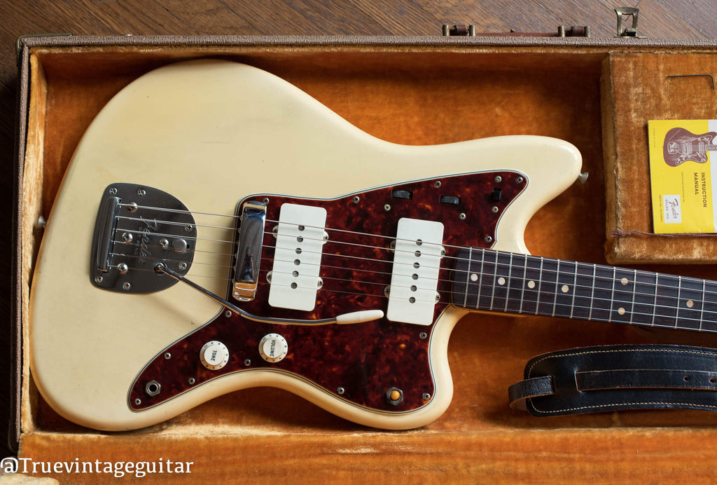 Electric Fender and Gibson vintage guitars at True Vintage Guitarguitars
