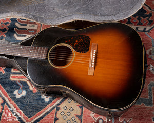 Gibson J-45 Banner 1945 with Maple back and sides