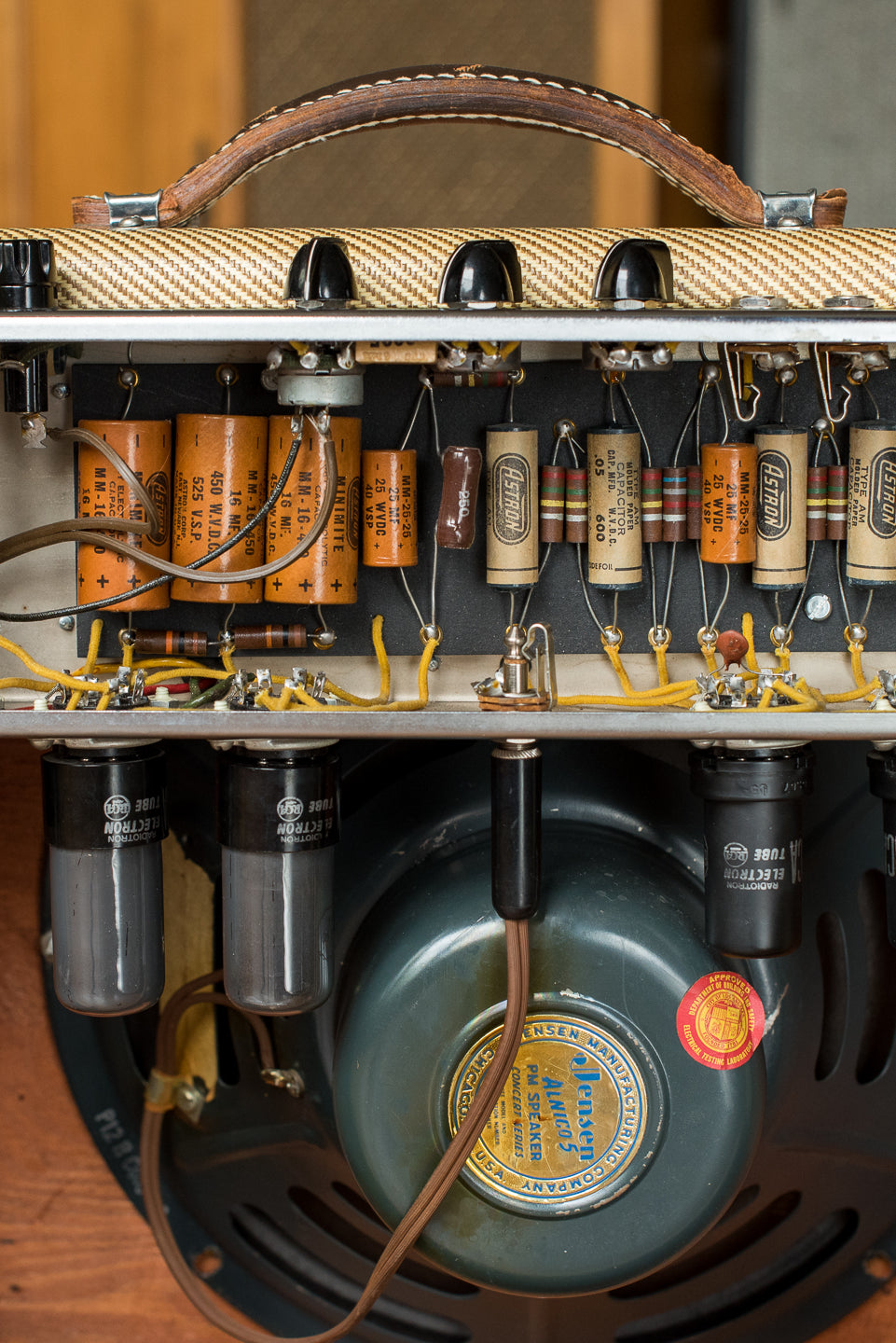 Original circuit, chassis, Vintage 1953 Fender Deluxe Amplifier, tweed