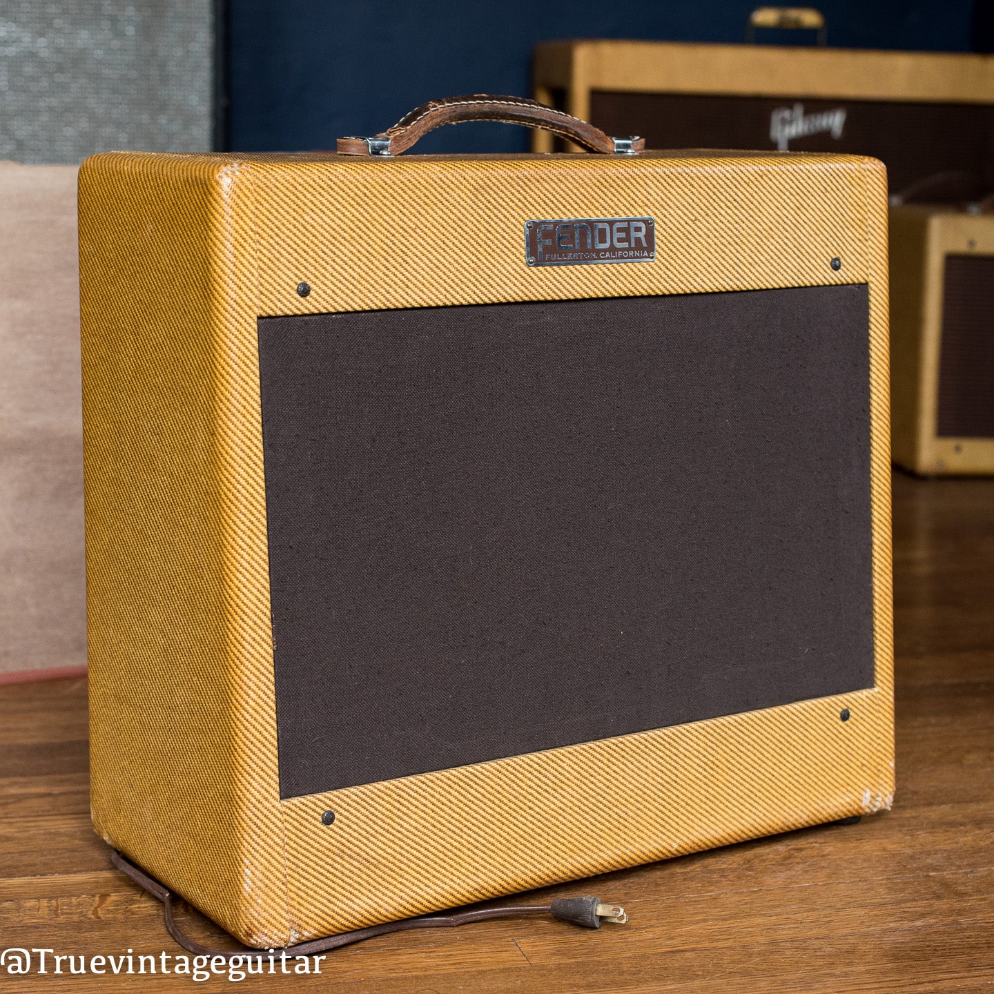 Vintage 1953 Fender Deluxe guitar amp tweed