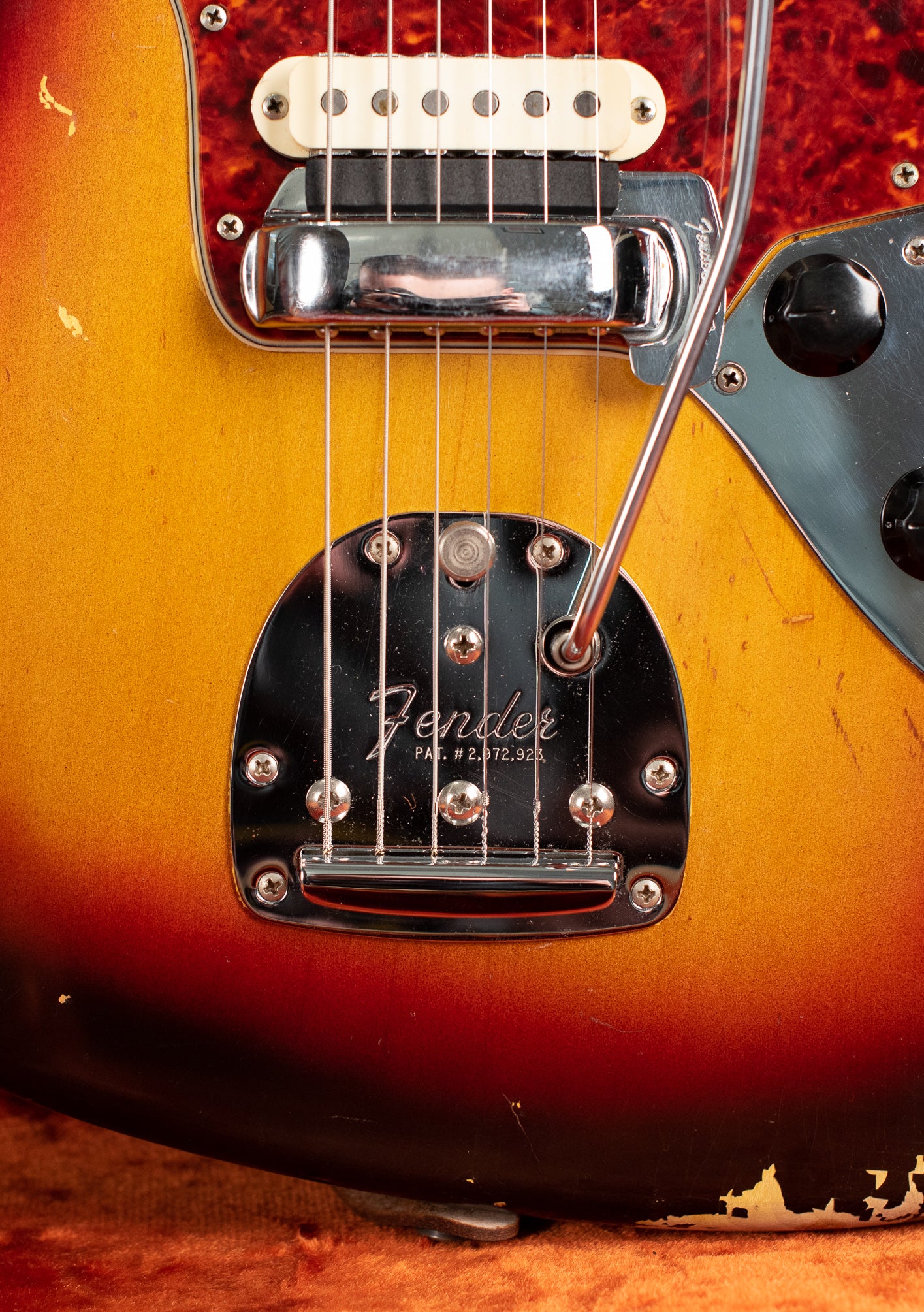bridge cover, tailpiece, Vintage 1963 Fender Jaguar Sunburst