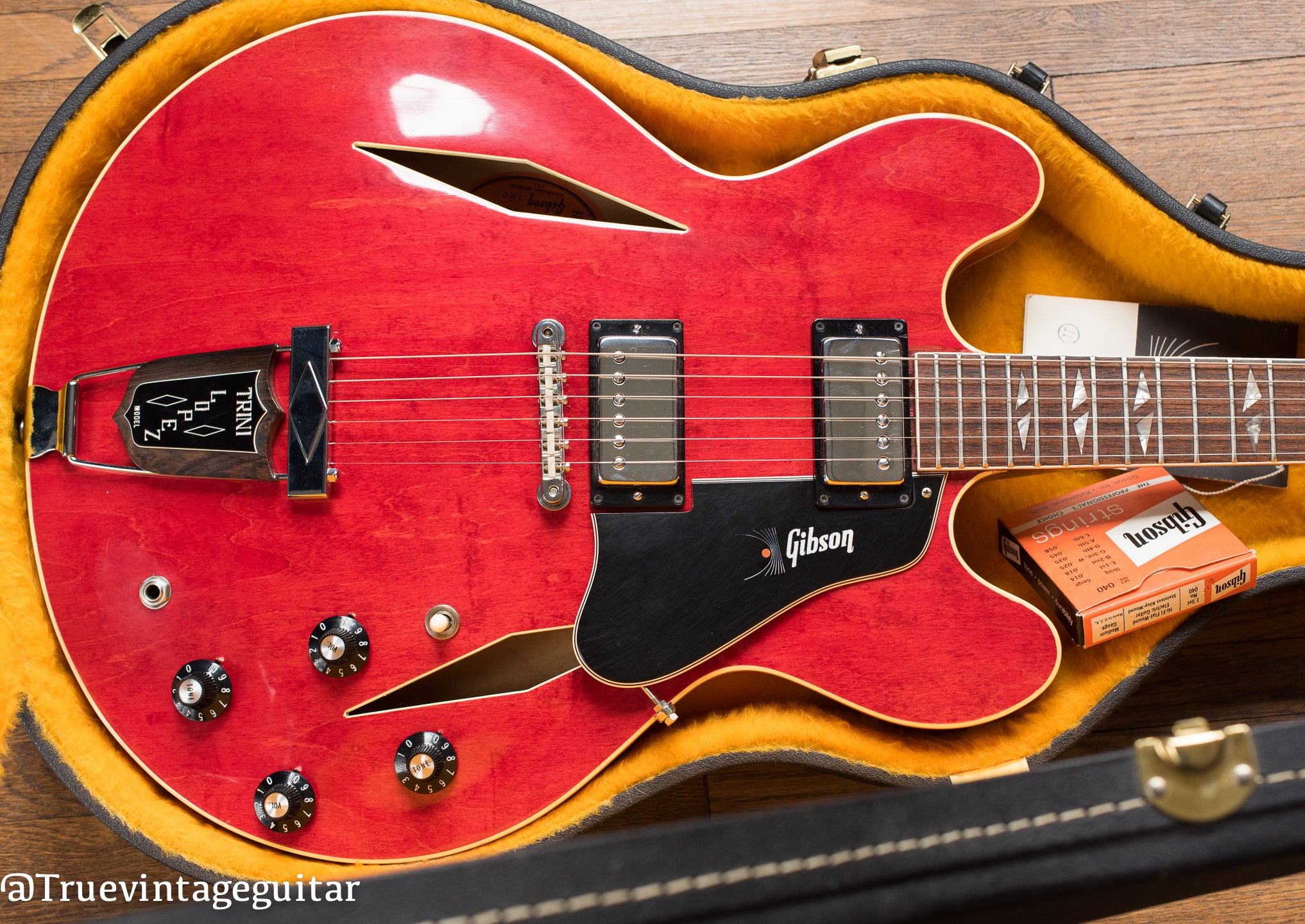 1968 Gibson Trini Lopez Standard in original case