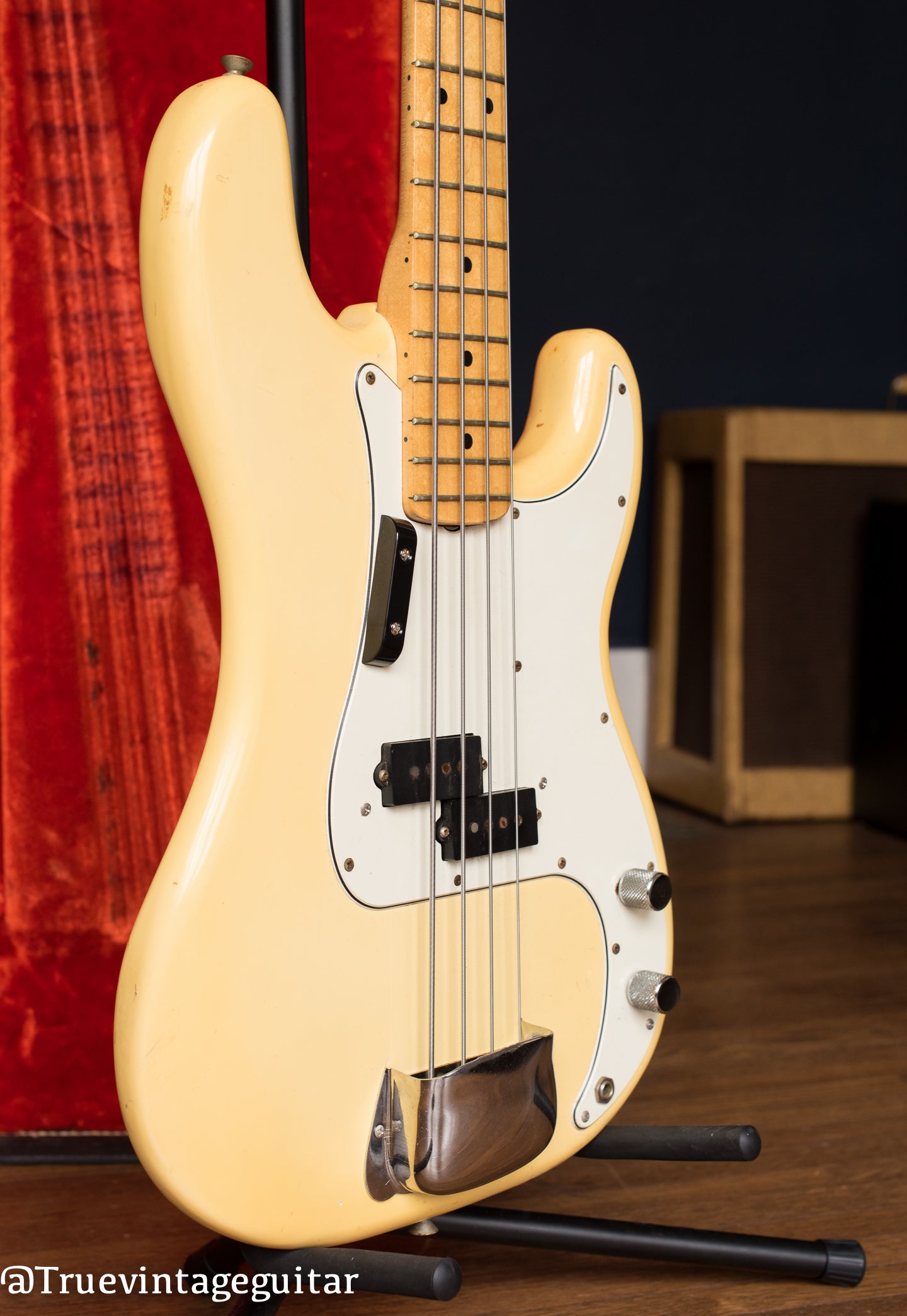 1976 Fender Precision Bass Olympic White Narrow Nut – True