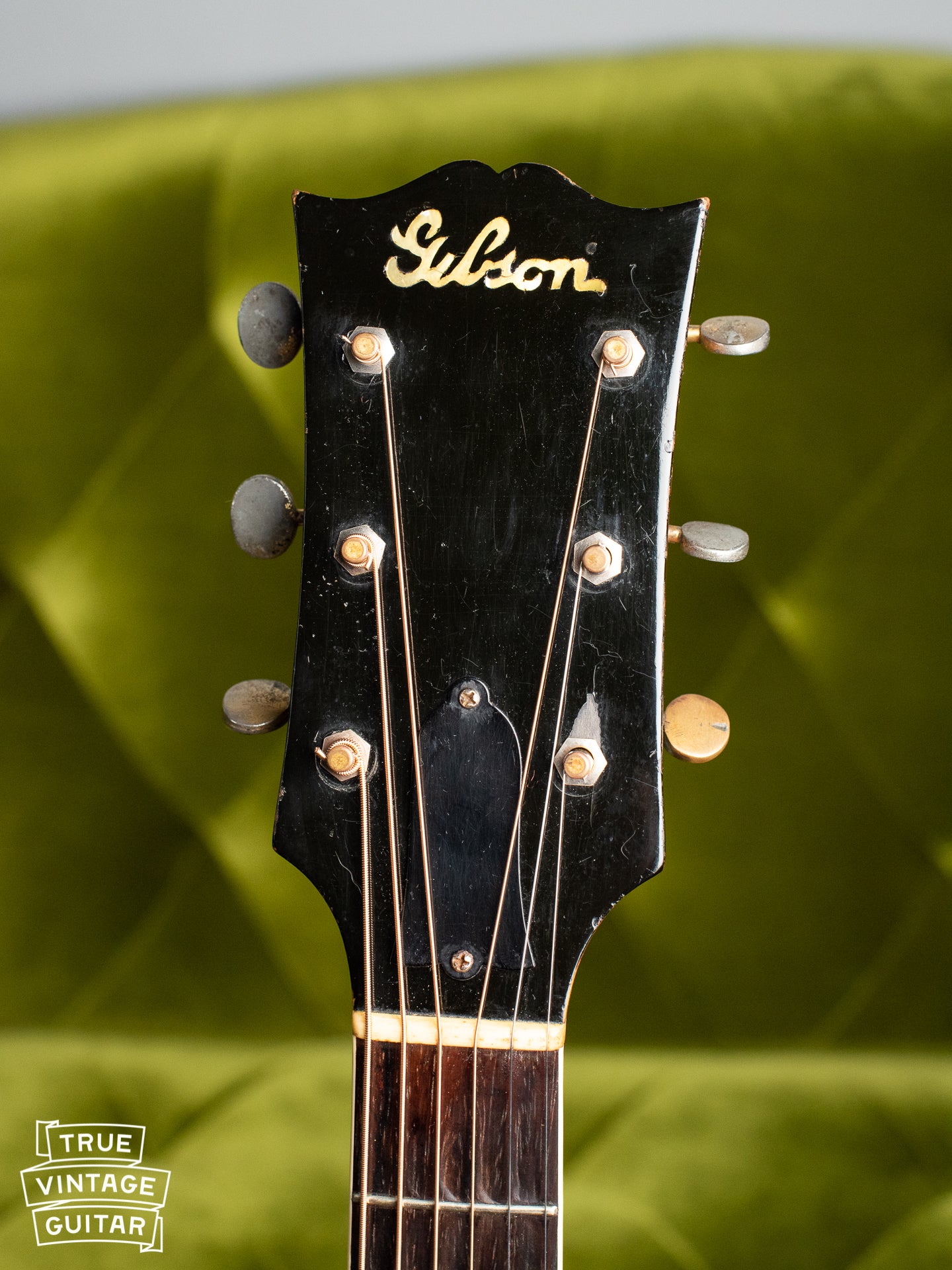 1941 Gibson Super Jumbo 100 SJ-100 headstock