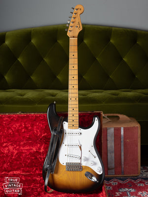 Fender Stratocaster 1954 with Maple neck and Ash body, original leather strap, in center pocket case