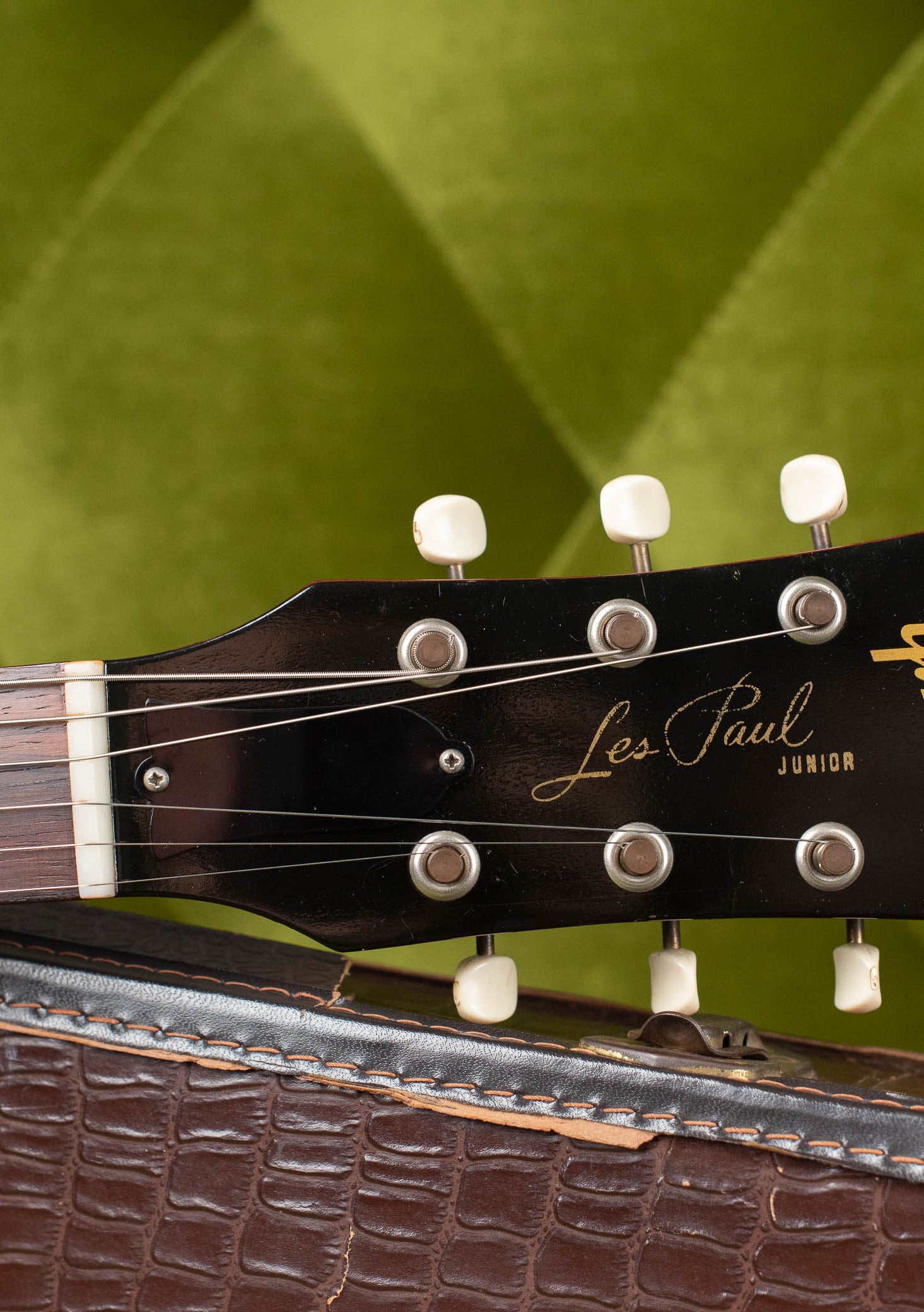 Les Paul Gibson guitar