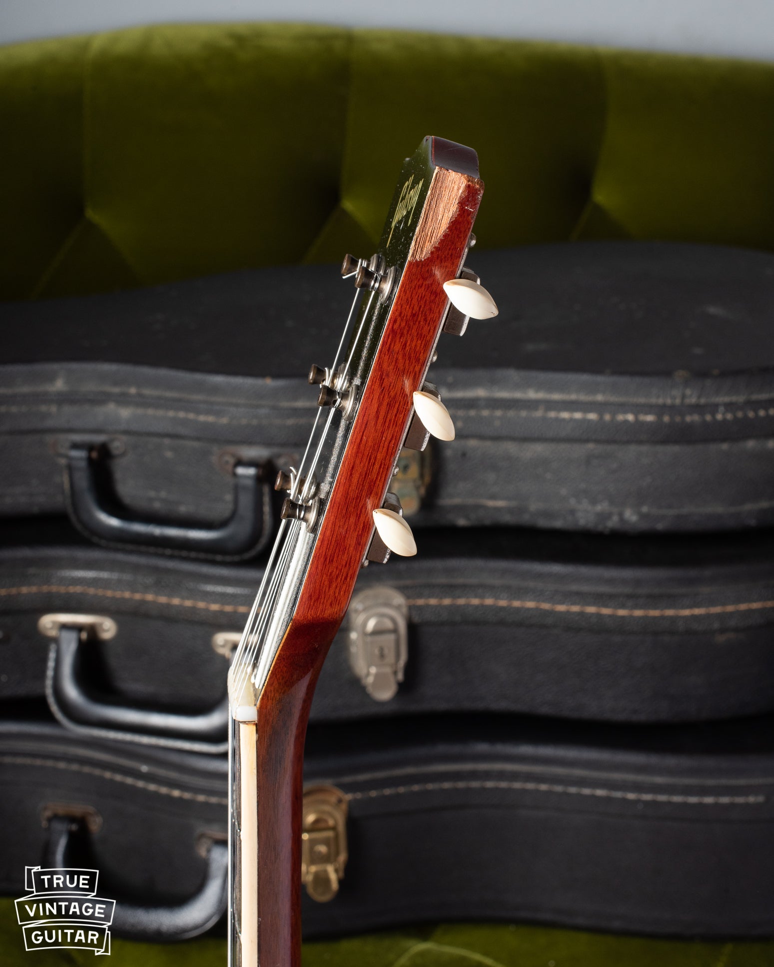 Headstock edge of neck of Gibson Les Paul Special 1960