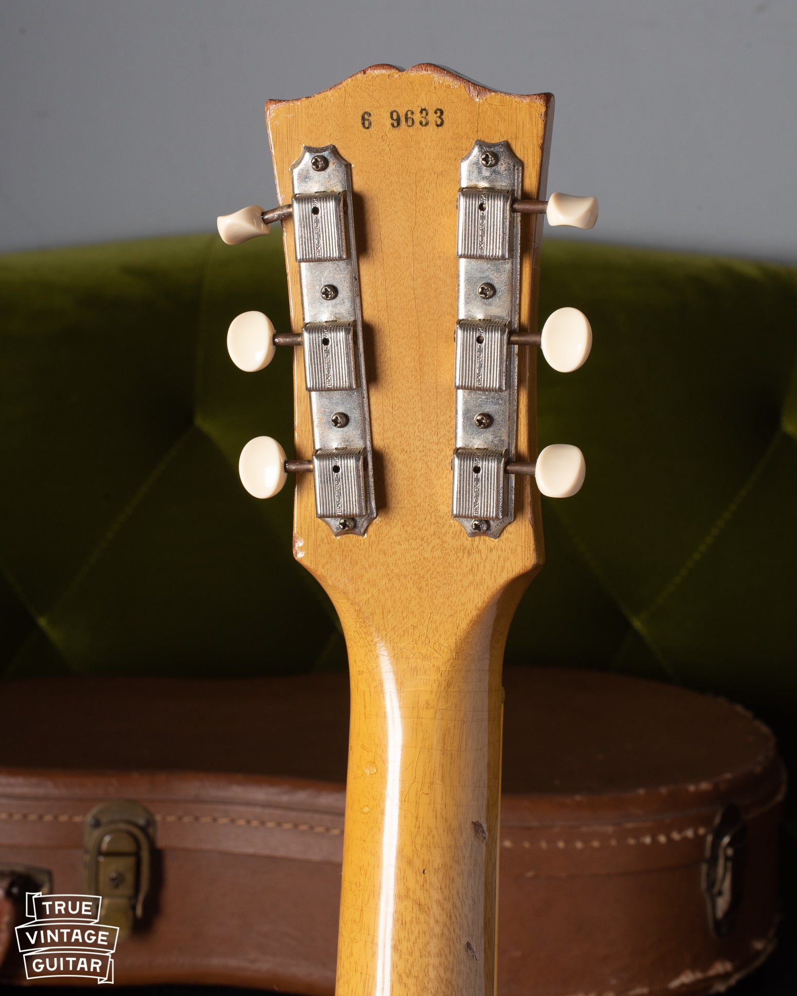 Single line Kluson tuners on Gibson Les Paul Special 1956