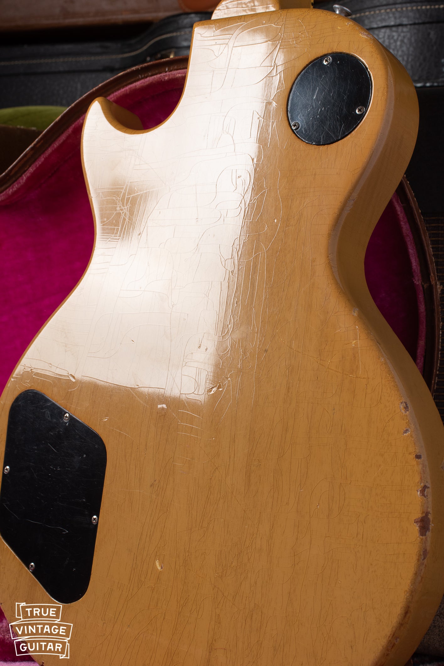 Back finish checking on TV yellow finish Les Paul 1956